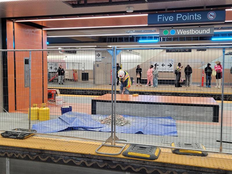 East West Center Platform Bench Construction East West Center Platform Bench Construction